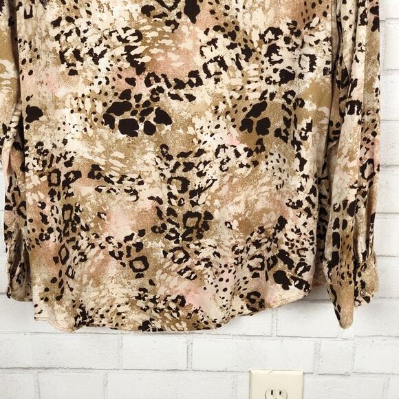 White Stag Animal Print Long Roll Tab Sleeve Button Down Blouse Tan Size Medium - Picture 5 of 8
